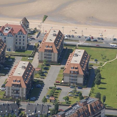 Lagrange Vacances Les Residences วิลเลร์-ซูร์-แมร์ ภายนอก รูปภาพ